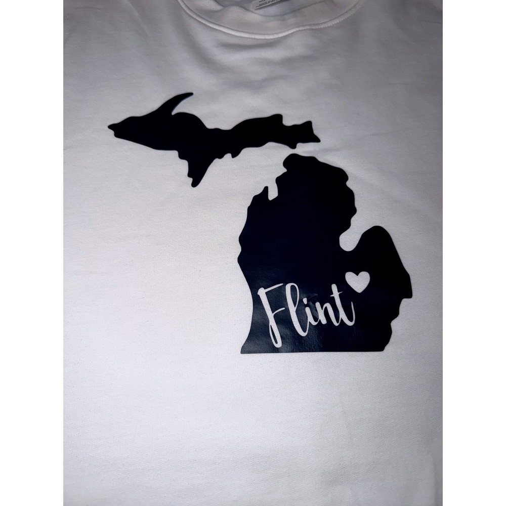 Flint Michigan Sweatshirt Womens L White State Map Heart Graphic Crewneck 810 - Picture 2 of 3
